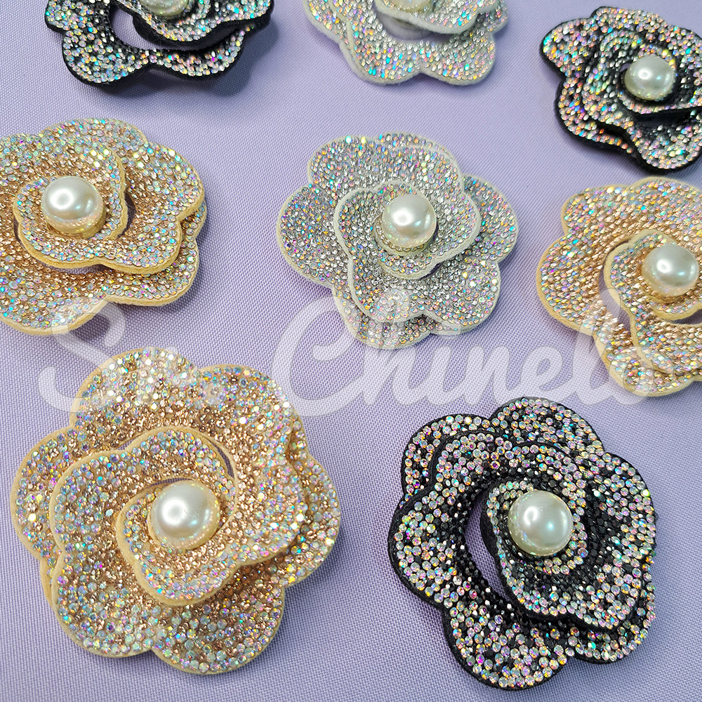 Cabedal Eloá, Flor Camadas com Pérola, Tecido, Branco/Furtacor