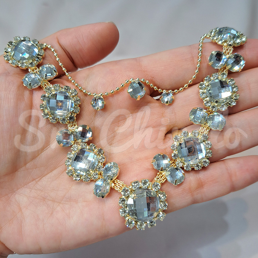 Cabedal Clarice, Banhado, Rebite, Correntinha, Cristal