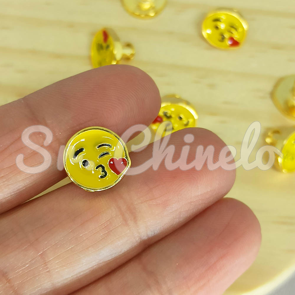 Piercing de Rebite, Emoji Beijo Carinhoso