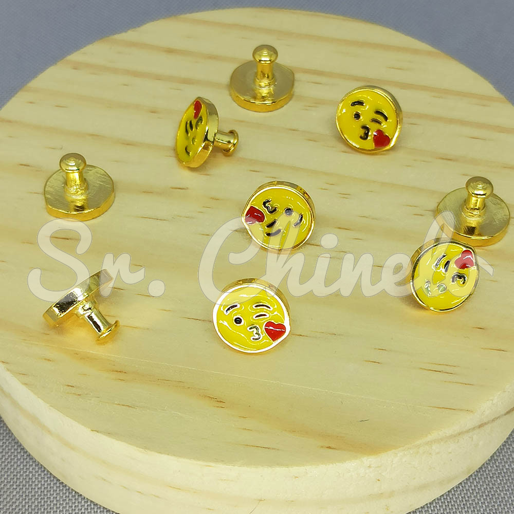 Piercing de Rebite, Emoji Beijo Carinhoso