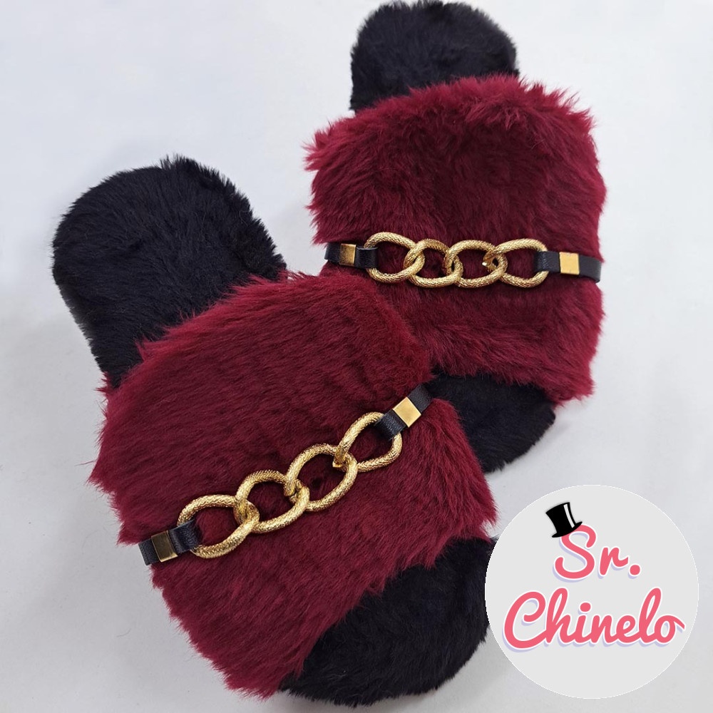 Pantufa Slide com Elos de Correntes 