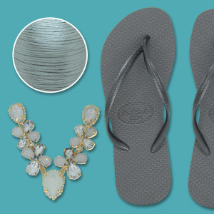 Cabedal Melissa Banhado e Chinelo Cinza Lunar